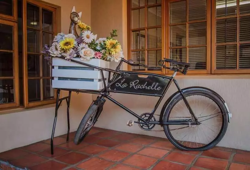 پانسیون Guesthouse Larachelle
