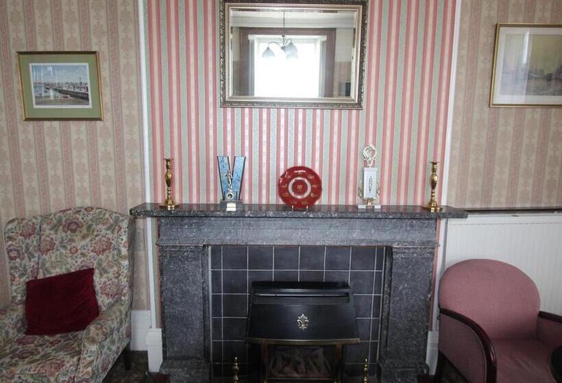 פנסיון Spring Garden Guest House