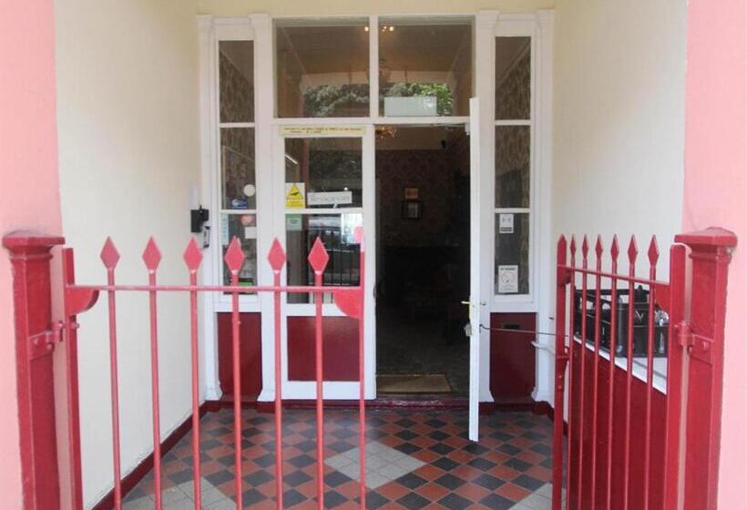 פנסיון Spring Garden Guest House