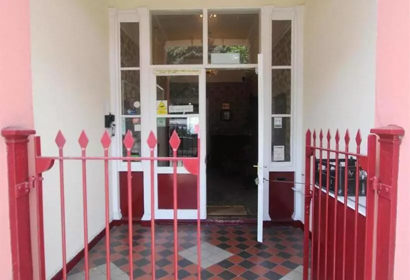 Majatalo Spring Garden Guest House