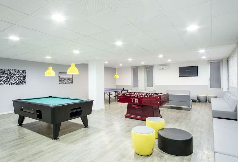 Residencia Universitaria Lesseps