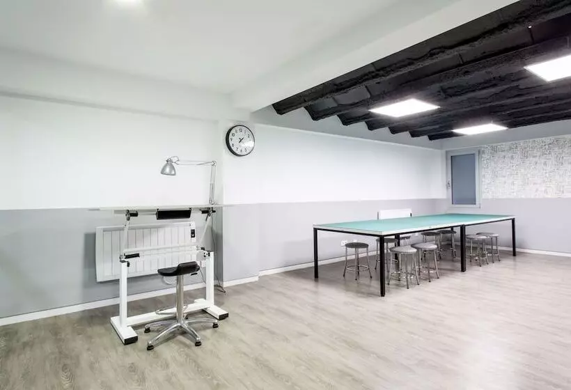 Residencia Universitaria Lesseps