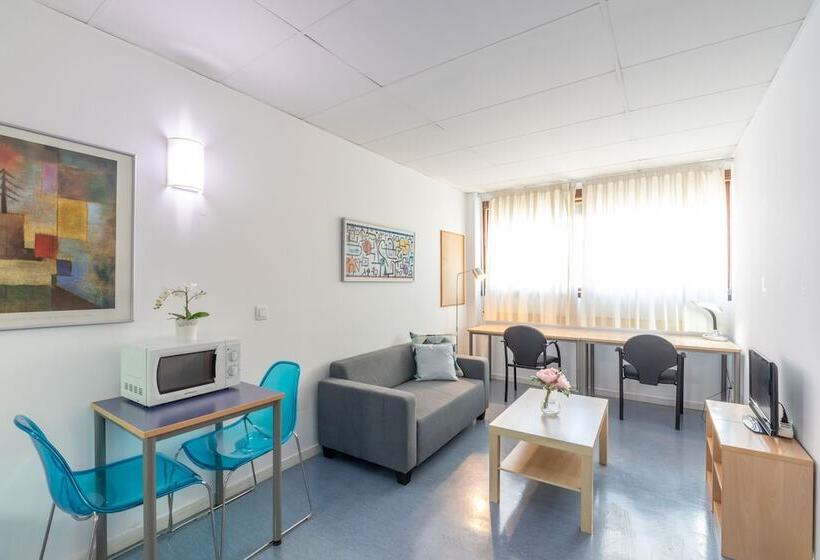 Residencia Universitaria Lesseps