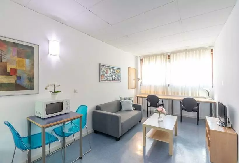 Residencia Universitaria Lesseps