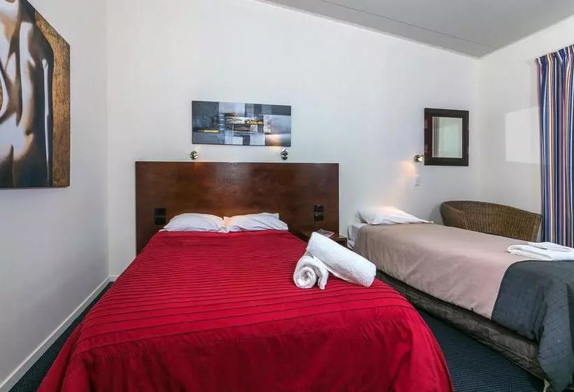 Riverlands Roadhouse Motel