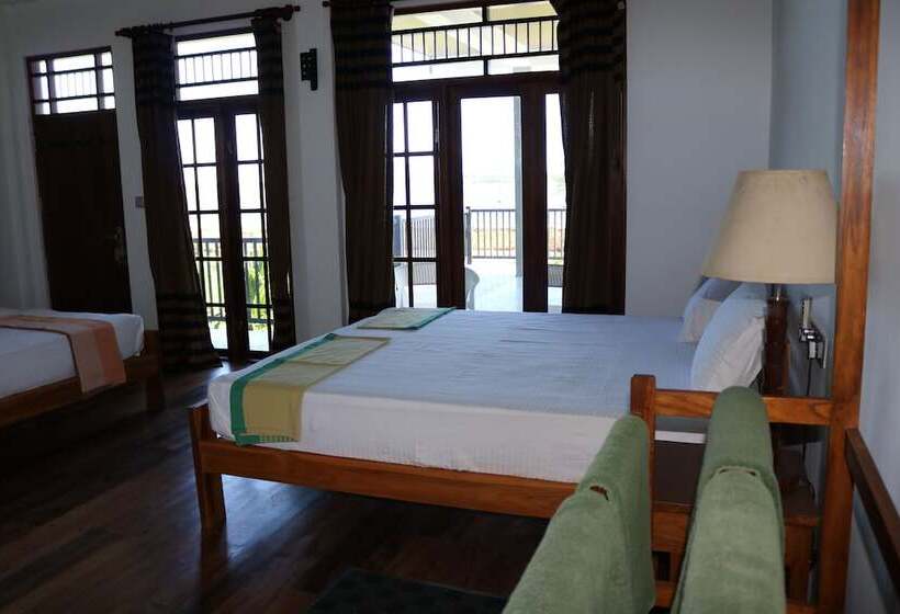 Serene Park Hotel By Ark