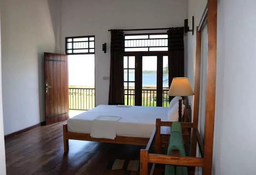 Serene Park Hotel By Ark