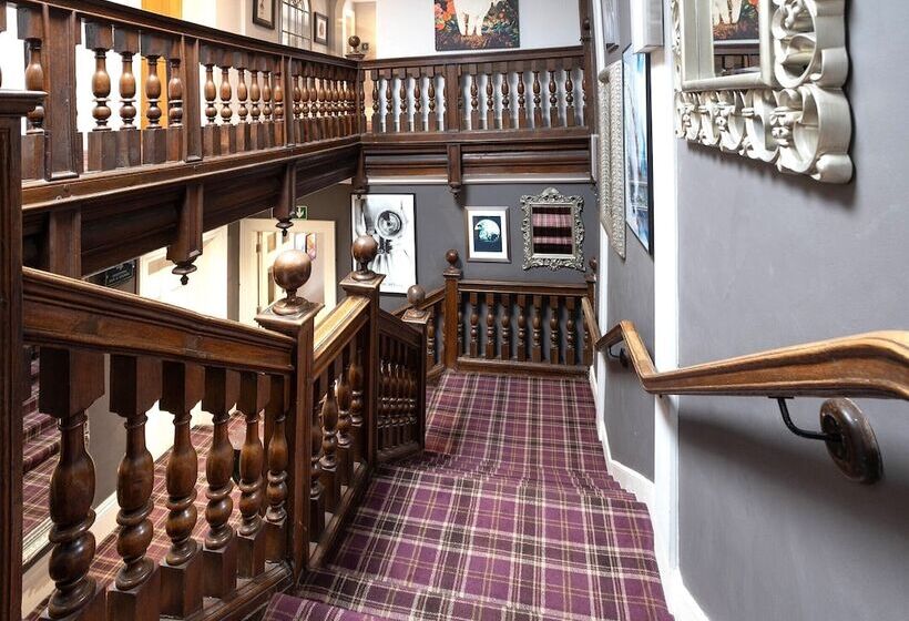 Barton Hall Hotel & Spa