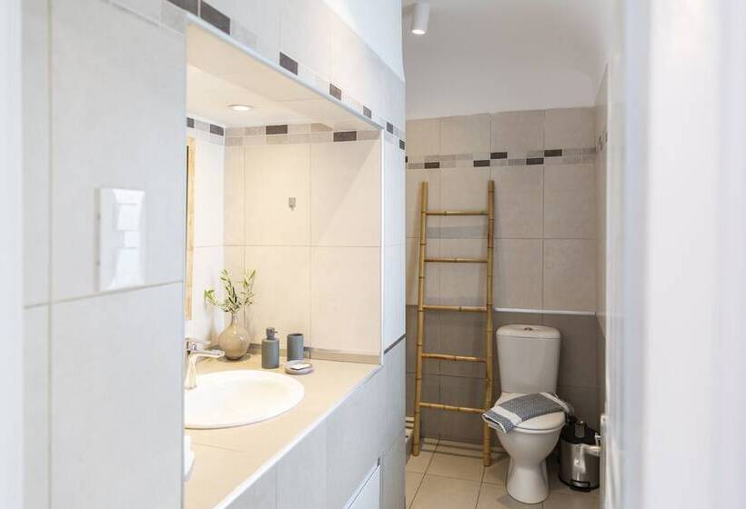 Bed and Breakfast Captain S House Suites