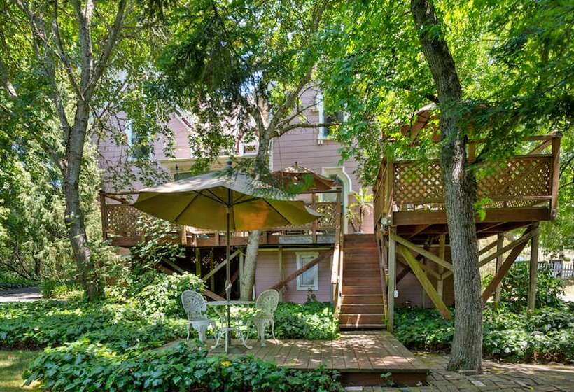 住宿加早餐 The Gables Wine Country Inn