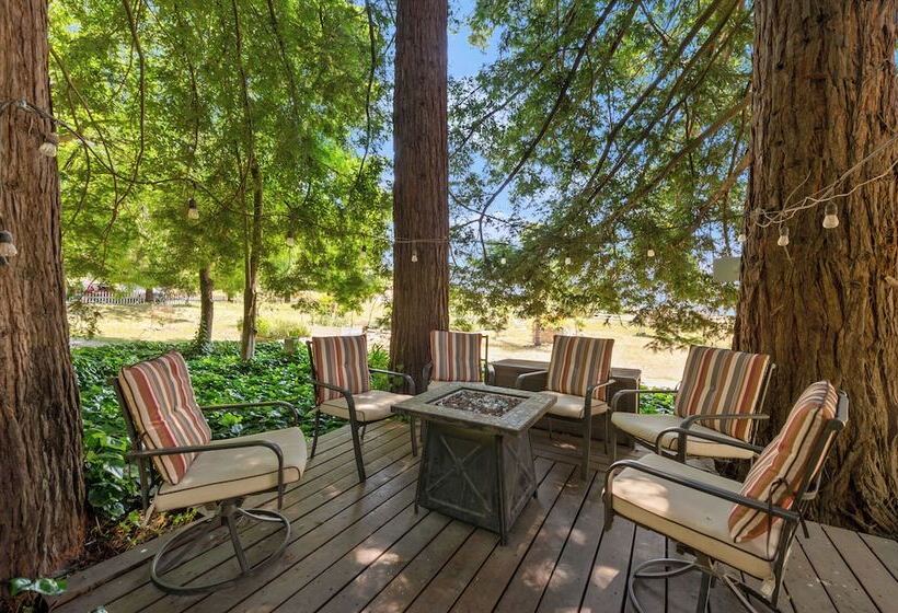 住宿加早餐 The Gables Wine Country Inn