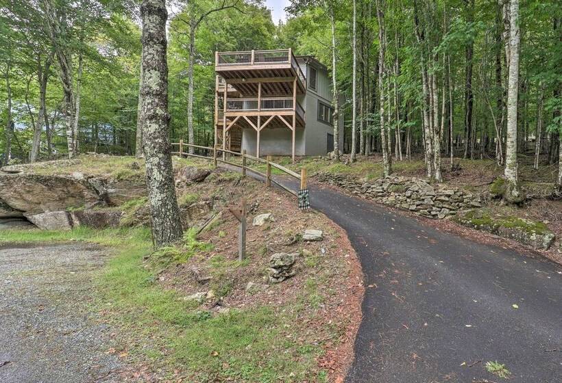 2 Decks, Mountain View: Beech Mountain Cabin!