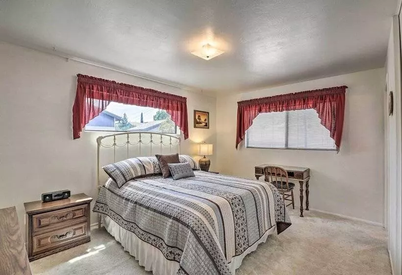 Bisbee Home < 1/2 Mi To Park & Tennis Courts!