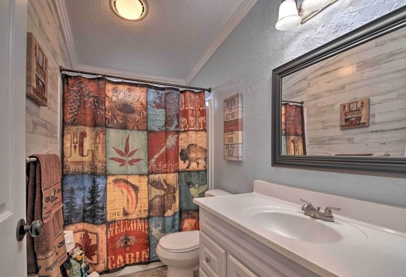 Bright & Beautiful Home, Explore Nat L Parks!