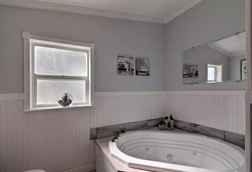 Bright & Beautiful Home, Explore Nat L Parks!