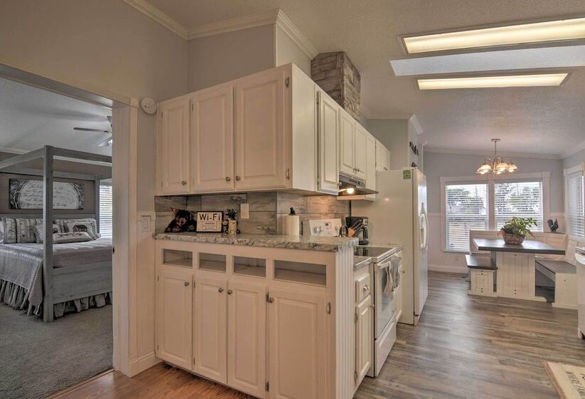 Bright & Beautiful Home, Explore Nat L Parks!