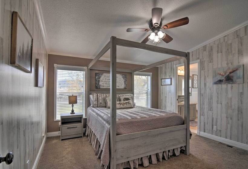 Bright & Beautiful Home, Explore Nat L Parks!