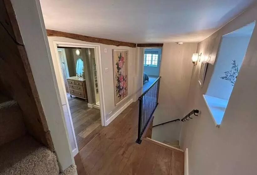 Charming 3 Bed Cottage Near Chipping Norton