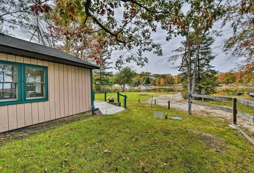 Charming Gladwin Family Cottage   Indian Lake
