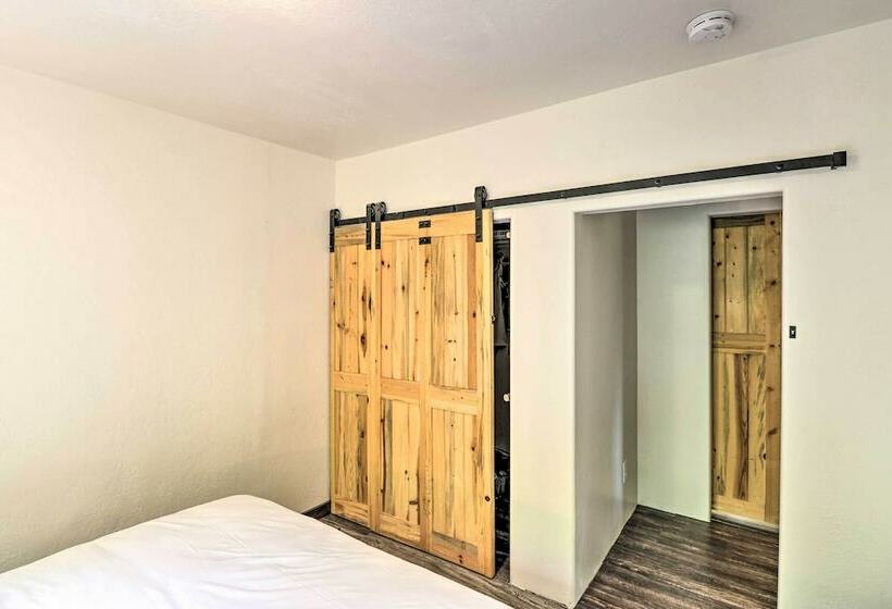 Cozy Abode W/ Views 15 Mi To Glacier Natl Park!