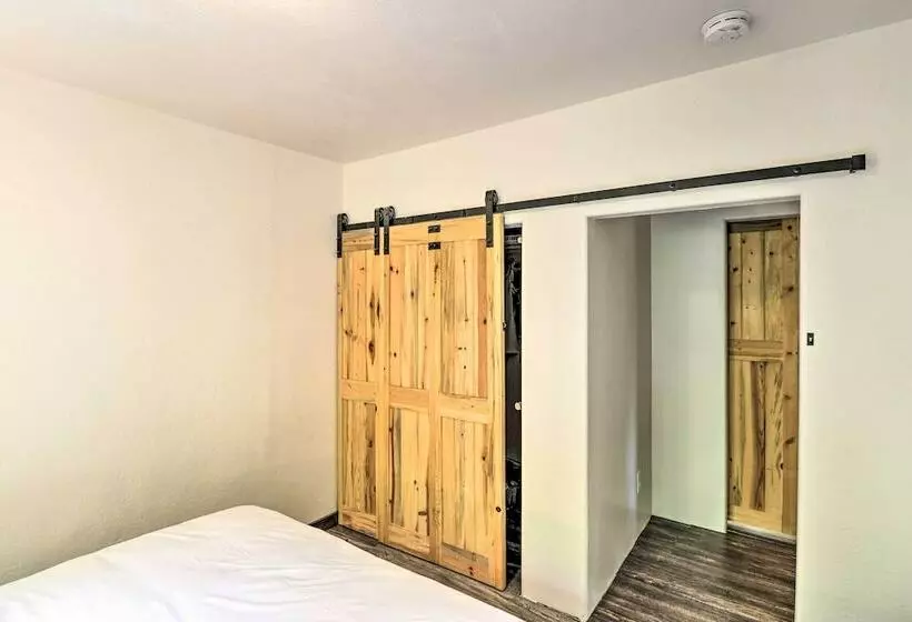 Cozy Abode W/ Views   15 Mi To Glacier Natl Park!