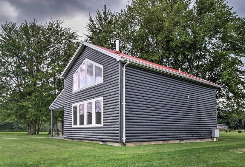 Cozy Haven Of Rest Home W/ Amish Country Views!