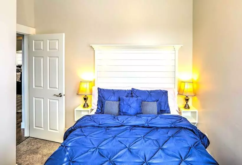 Elegant Smithfield Home W/ Views   6 Mi To Usu!