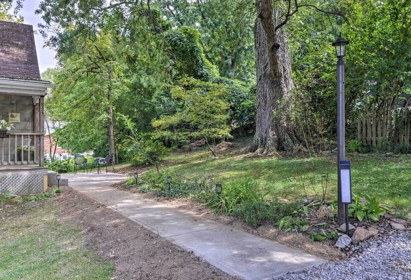 Enchanting Family House W/ Balcony < 3 Mi To Wvu!