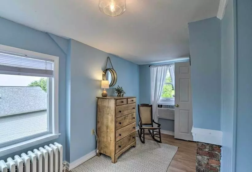 Enchanting Family House W/ Balcony < 3 Mi To Wvu!