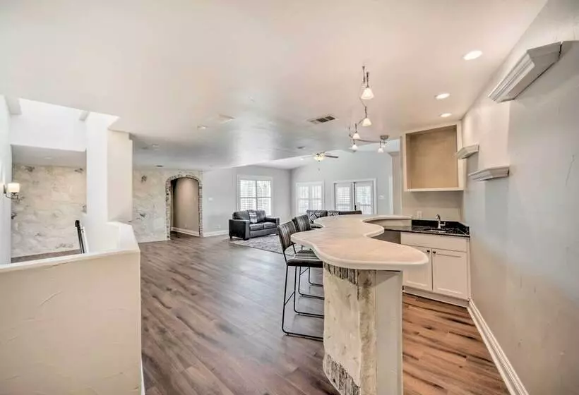 Helotes Hill Country Hideaway W/ 2 Decks!
