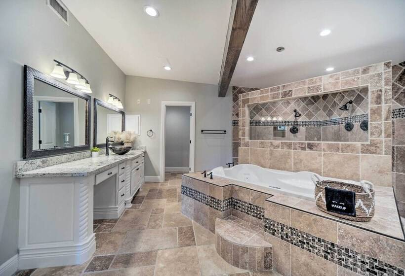 Helotes Hill Country Hideaway W/ 2 Decks!