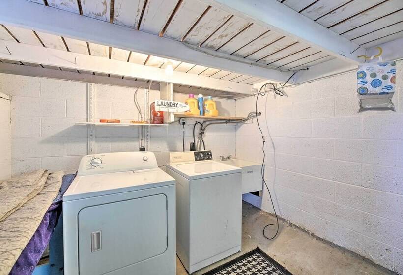 High Country Hideaway W/ Fire Pits & Grill!