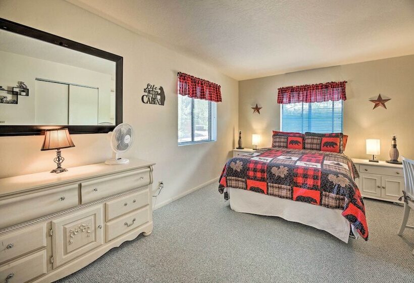 High Country Hideaway W/ Fire Pits & Grill!