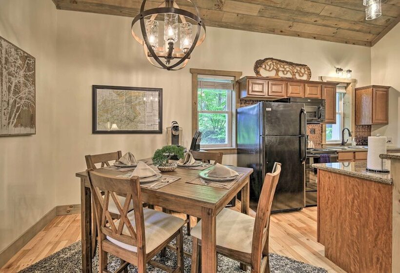 Historic Stone Cottage In Damascus W/ Fire Pit!