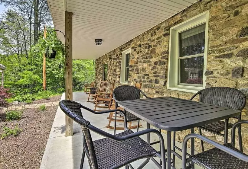 Historic Stone Cottage In Damascus W/ Fire Pit!