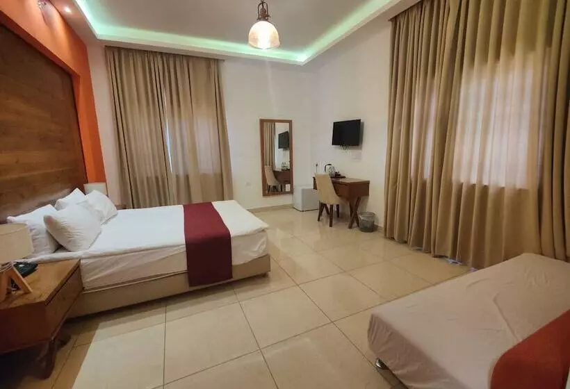 هتل Al Baiara Resort