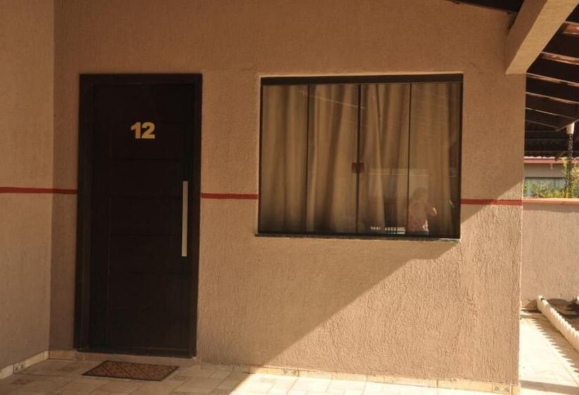 فندق Pousada Delville