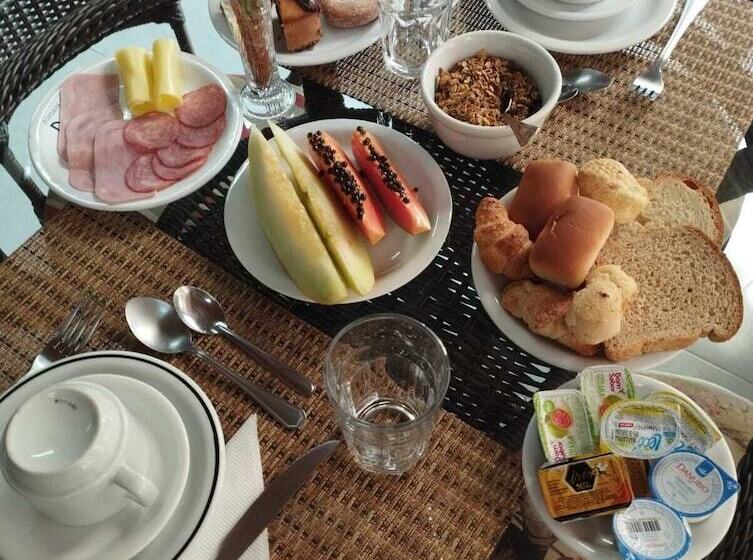 فندق Pousada Delville