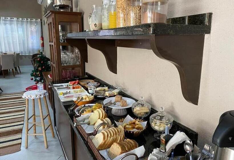 فندق Pousada Delville