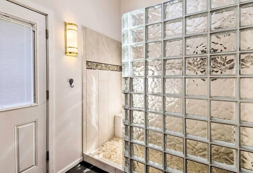 Kingston Home W/ Magnificent Ocean Views!