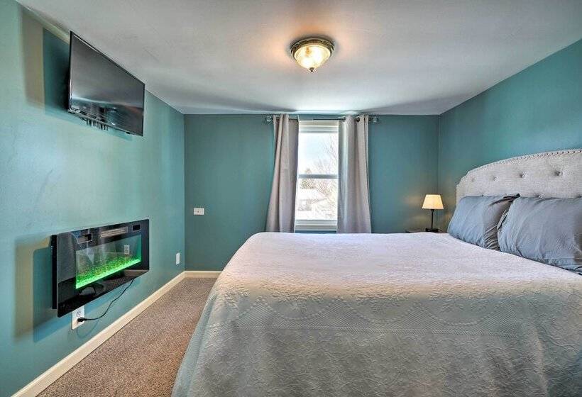 Lake Chautauqua Home < 1/2 Mile To Town & Water