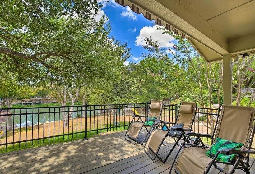 Lake Placid Paradise W/ Dock, Grill & Kayaks!