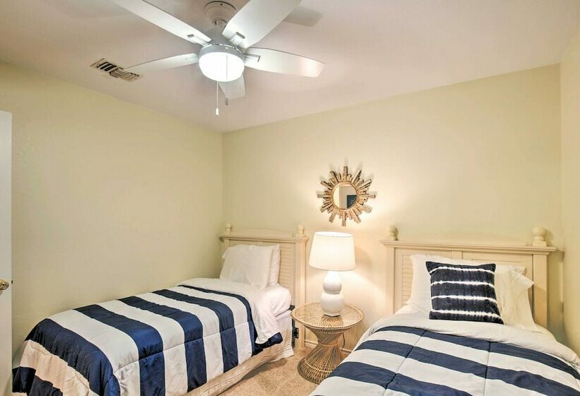 Lake Placid Paradise W/ Dock, Grill & Kayaks!