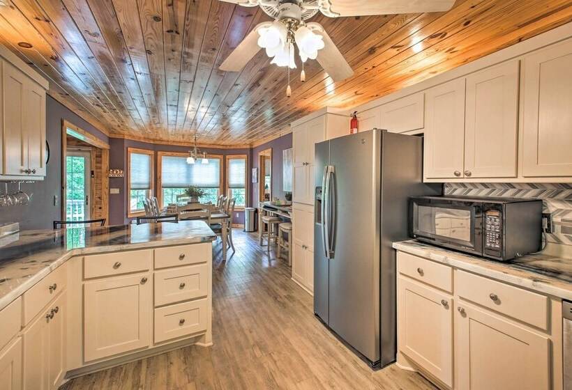 Kayaks & Boat Dock: Lakeside Hot Springs Retreat