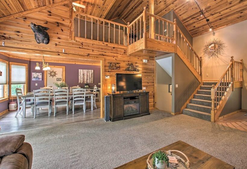 Kayaks & Boat Dock: Lakeside Hot Springs Retreat