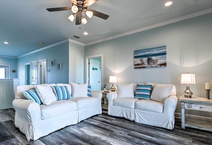 Luxe Stilted Home W/ Kayaks: Walk To Beach