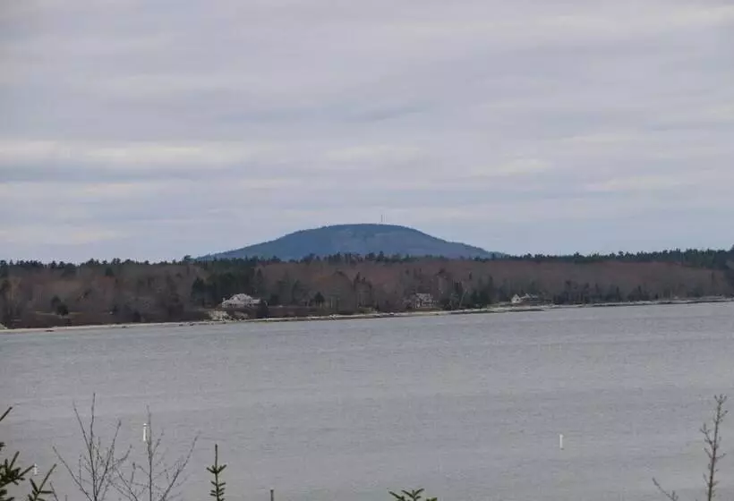 Mabel S Point   Brooklin