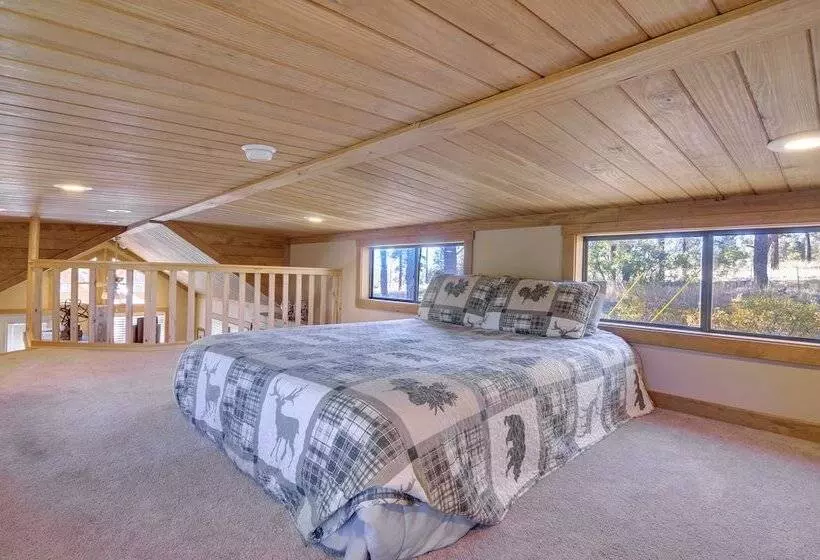 Pagosa Springs Tiny Cabin: Fish, Hike, Ski & Soak!