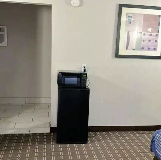 Motelli New Budget Inn