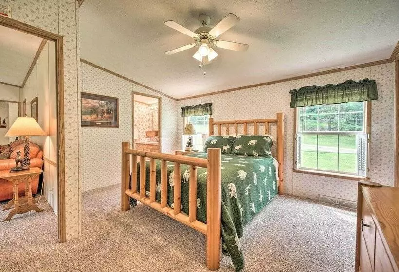 Mountain Escape: Home W/ Deck, Fire Pit, Yard